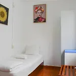 Lagos Central Hostel דירה לאגוּ‏ש