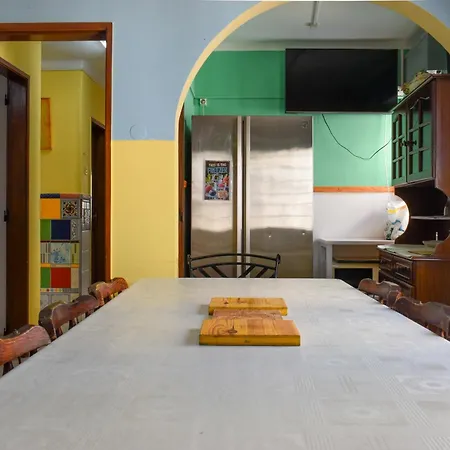 Lagos Central Hostel *